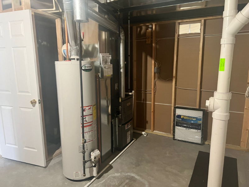 1105 Centre Lake Dr - Photo 3 of 20