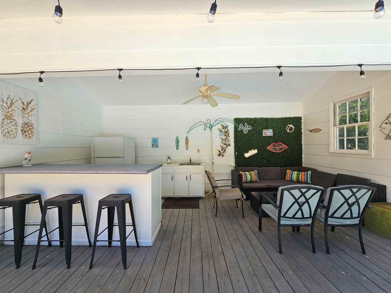 175 Highland Hills Road - Photo 6 of 50