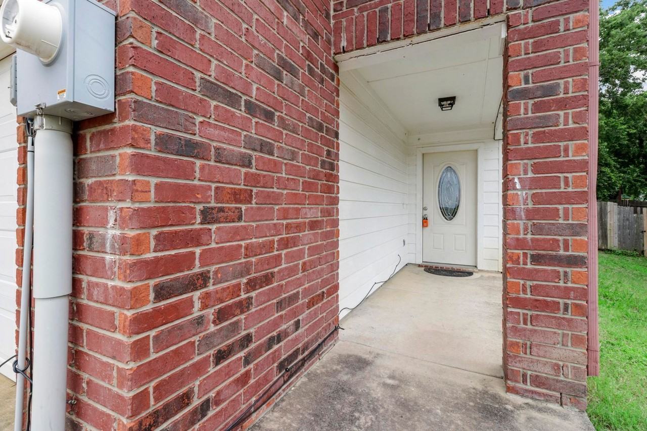 929-931 Parkplace Ridge - Photo 3 of 29