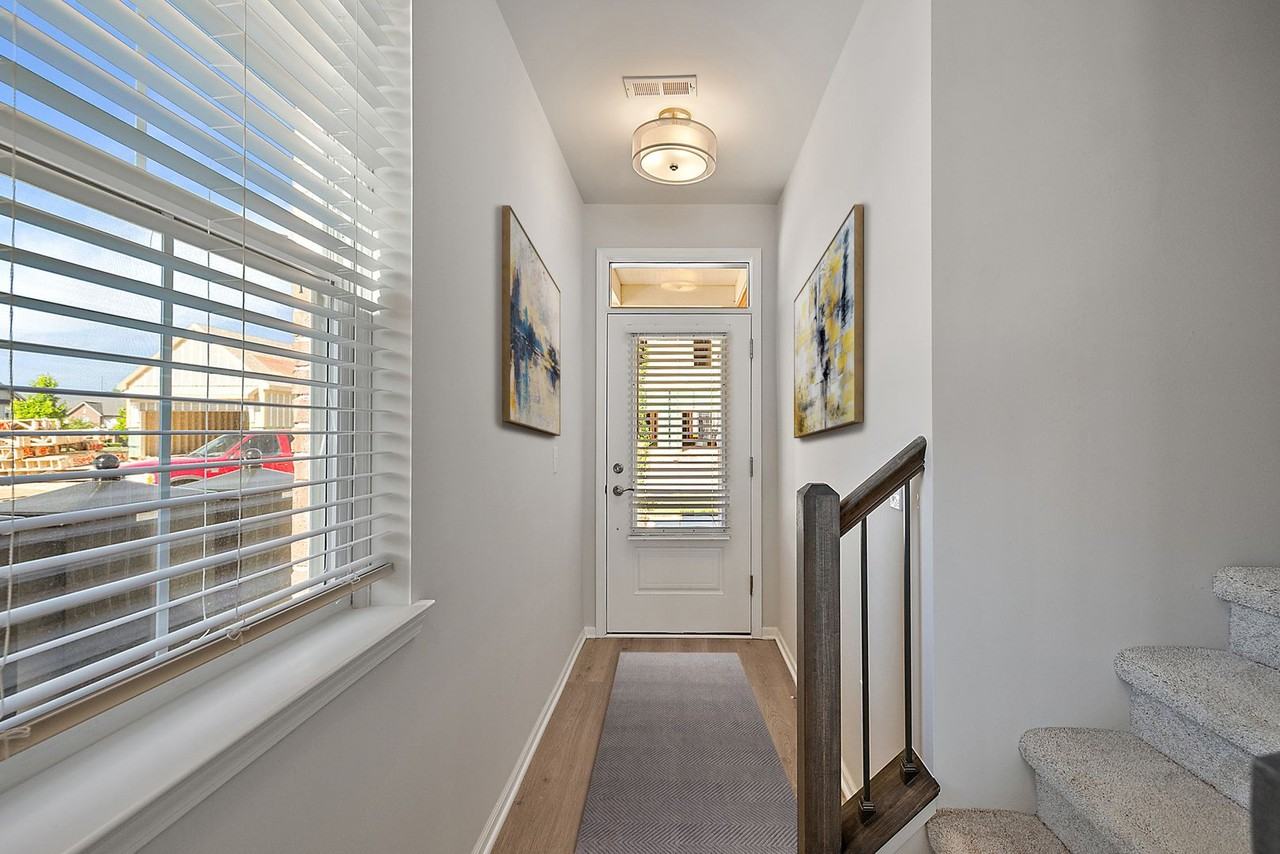 Parkways of Auburn Hills - Photo 3 of 21