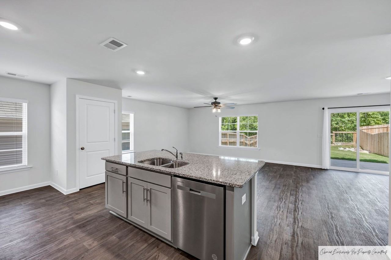 2128 Elmridge Rd - Photo 7 of 35