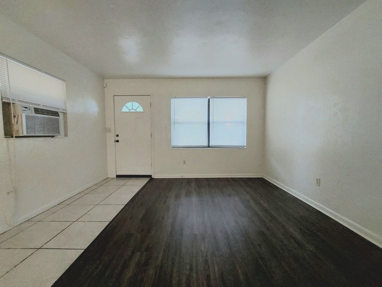 1739 Bayview Dr - Photo 3 of 33