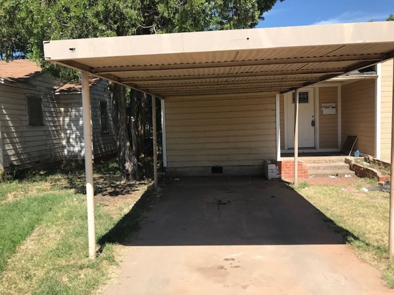 1541 Westmoreland St - Photo 2 of 13