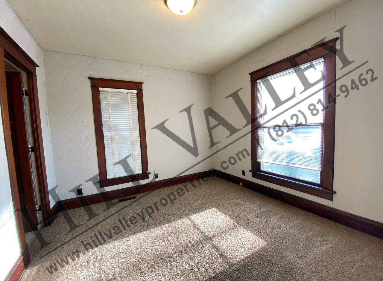 229 S 17th St - Photo 5 of 14