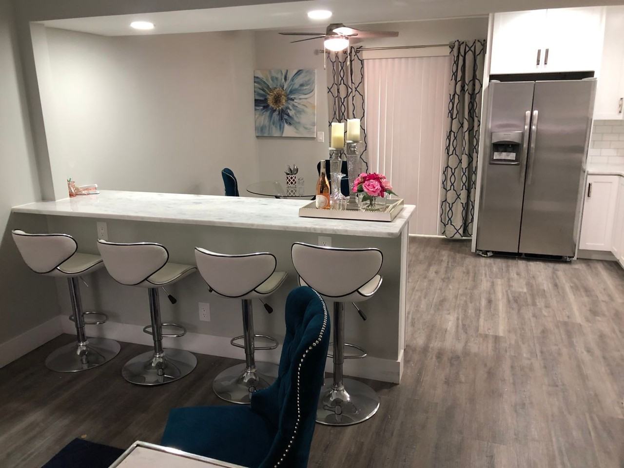 246 Irwin Pl - Photo 3 of 7