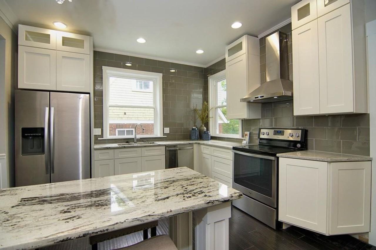 2965 Deckebach Avenue - Photo 5 of 21