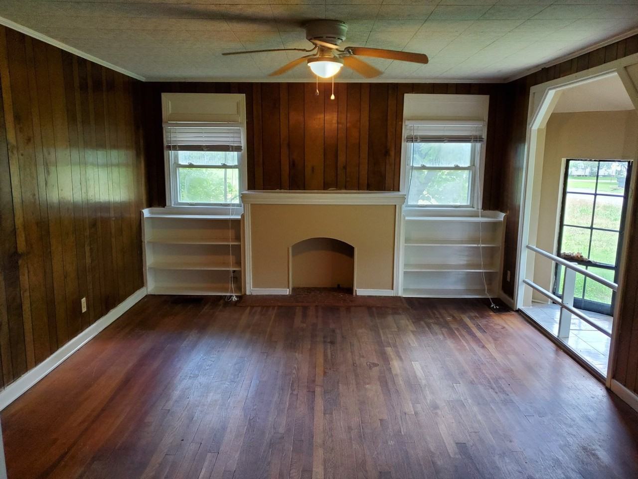 5331 Fairfax Ave - Photo 2 of 7