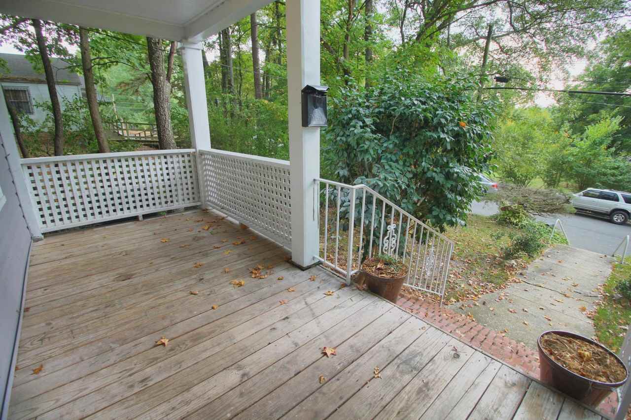 1507 Concord St - Photo 2 of 14