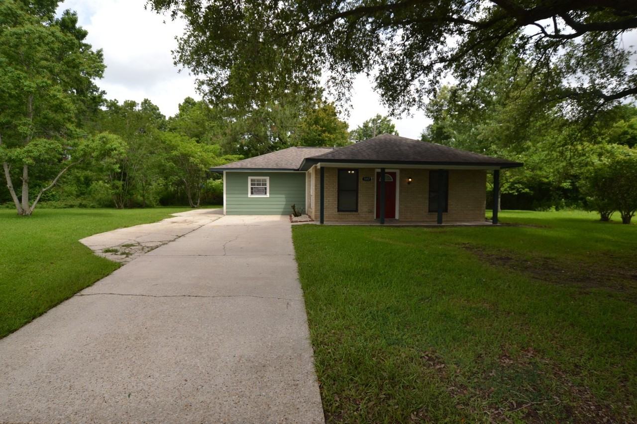 1857 Theron Dr - Photo 2 of 48