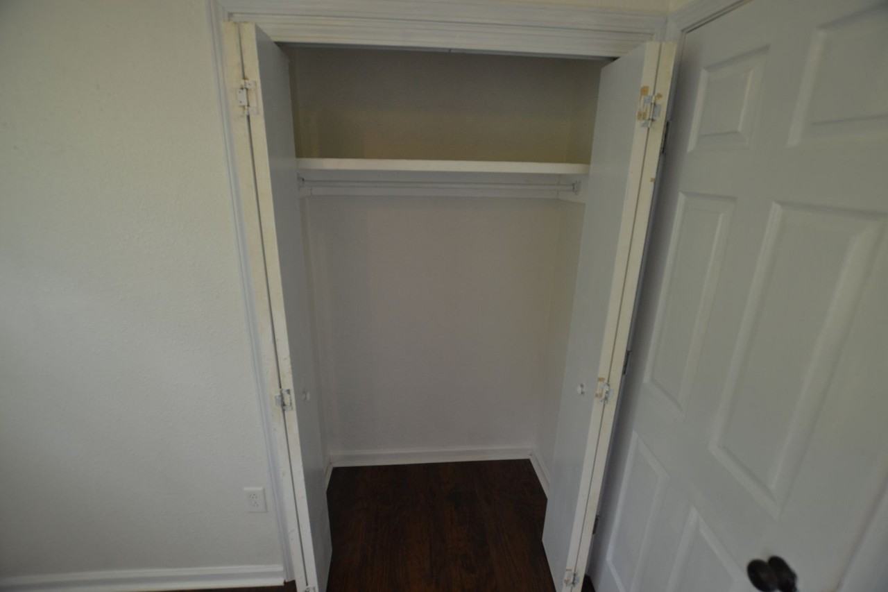 1857 Theron Dr - Photo 6 of 48