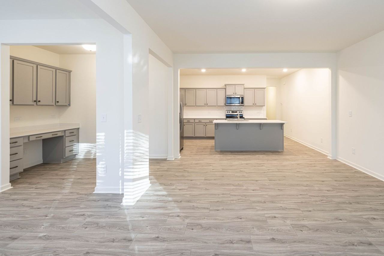 109 Gaelic Dr - Photo 5 of 14