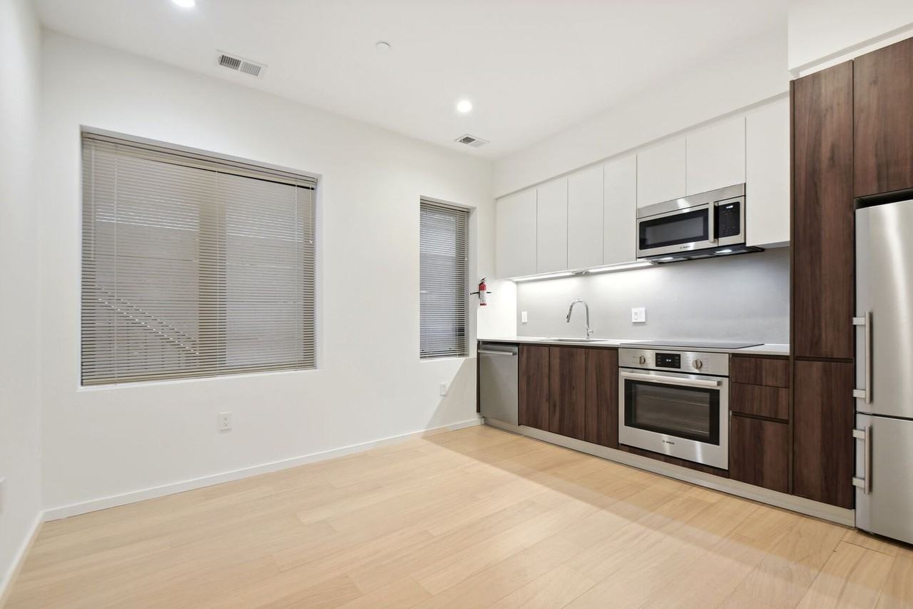 424 M St Nw #2 - Photo 6 of 14