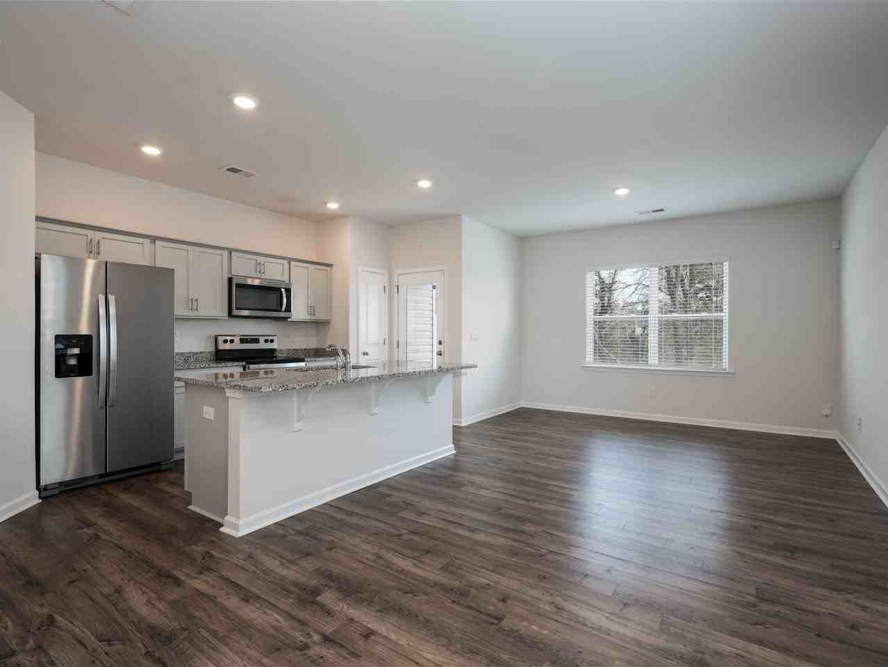 107 Sunriff Ct - Photo 6 of 31