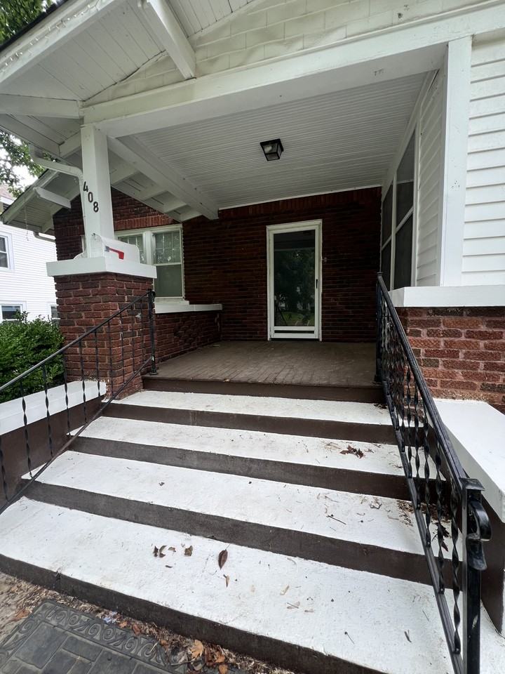 408 N Park Blvd #NA - Photo 2 of 13