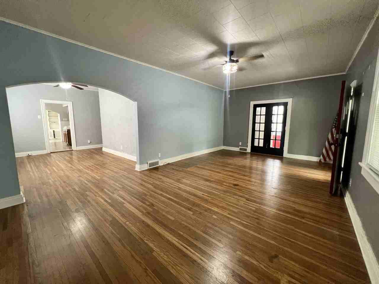 408 N Park Blvd #NA - Photo 3 of 13