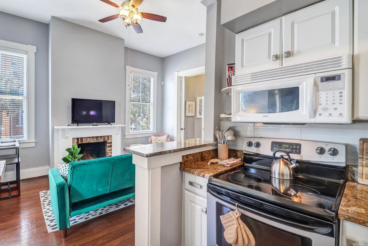 201 E Duffy St #B - Photo 7 of 25