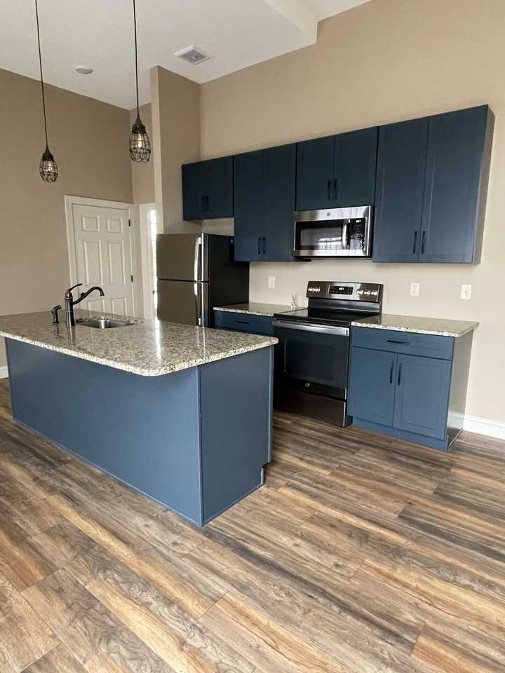 245 W Broad St #202 - Photo 7 of 10