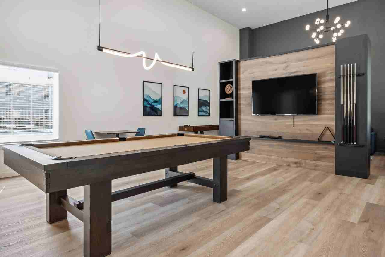 Cambridge Court - Photo 3 of 27