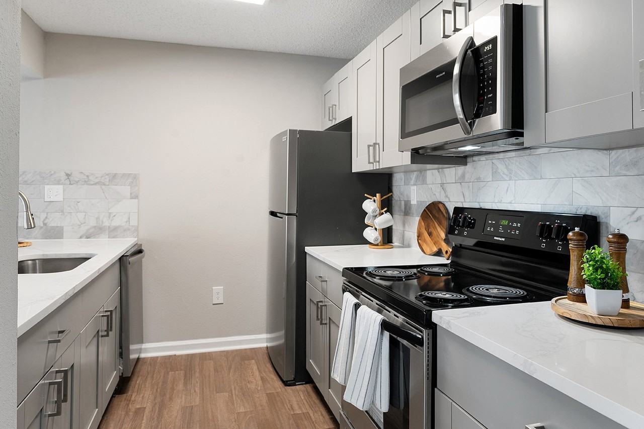 Station Heights - Photo 2 of 18