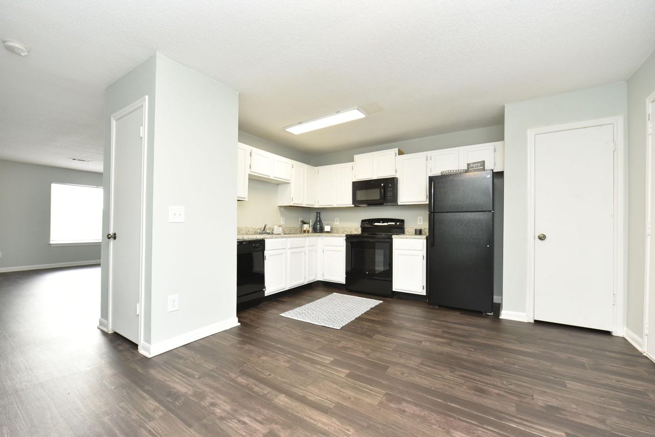 Spring Hill Townhomes - Photo 5 of 37