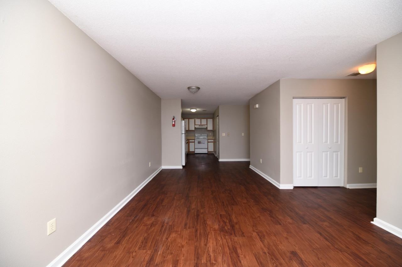 Woodglen Village - Photo 7 of 45