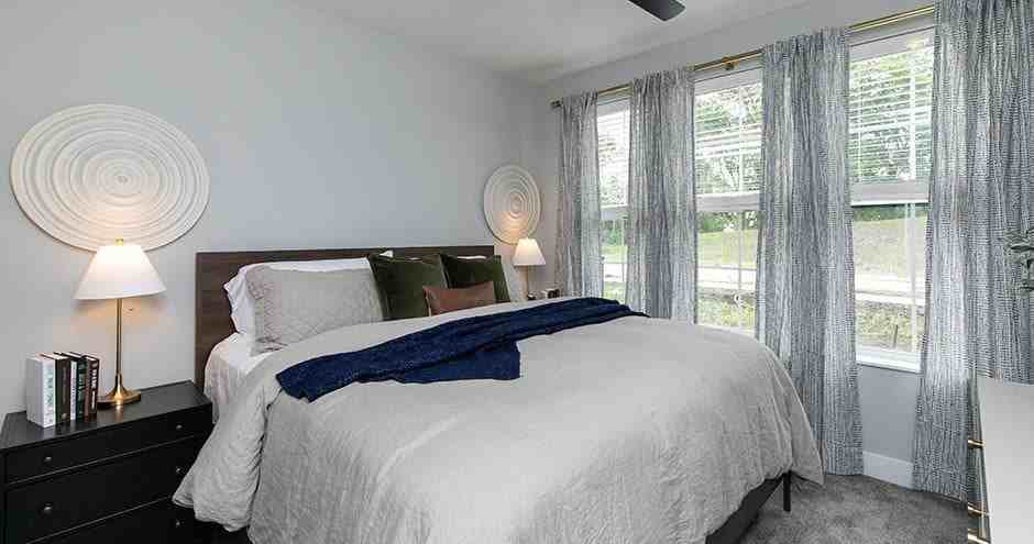 The Cunningham Apartments - Photo 4 of 40