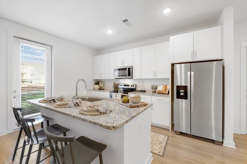 The Finch - Photo 2 of 36