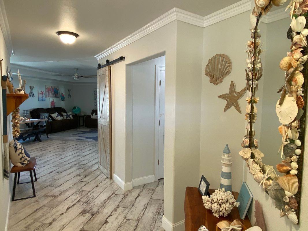 509 Lighthouse Channel - Photo 3 of 22