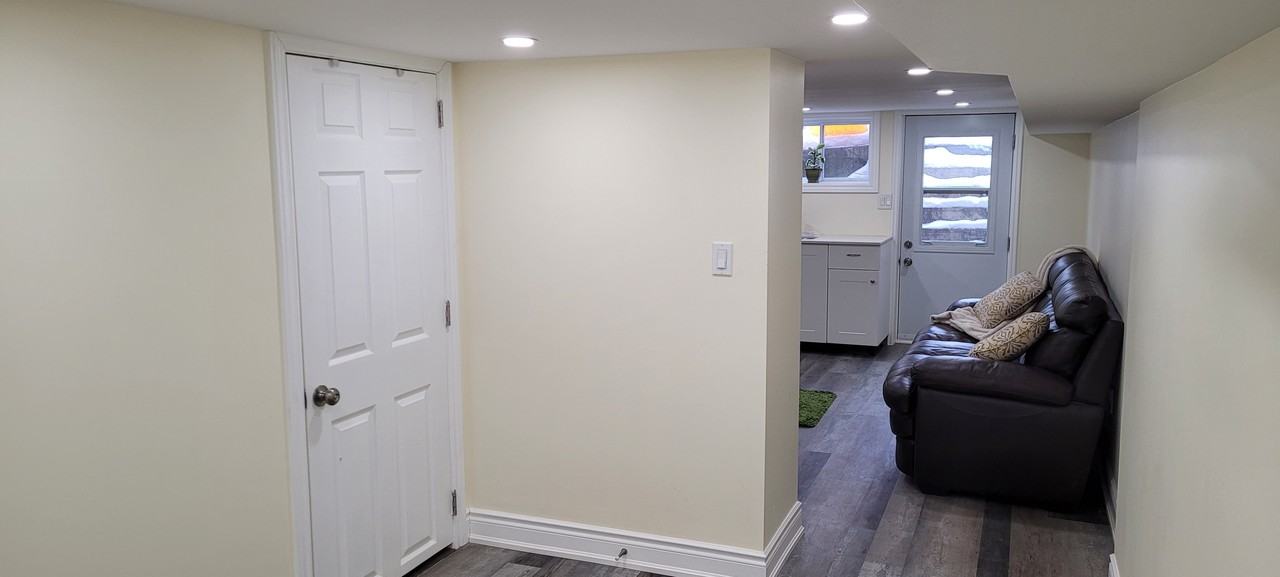 65A Chambers Avenue - Photo 4 of 7