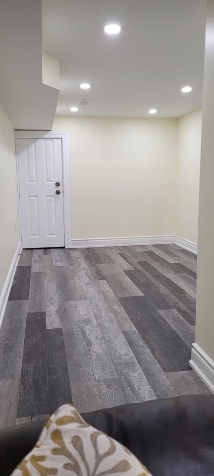 65A Chambers Avenue - Photo 5 of 7