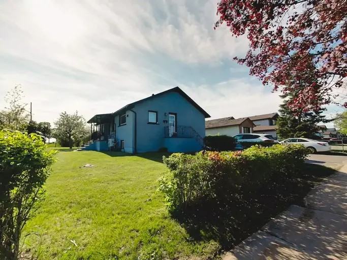 5 Oak St - Photo 2 of 15