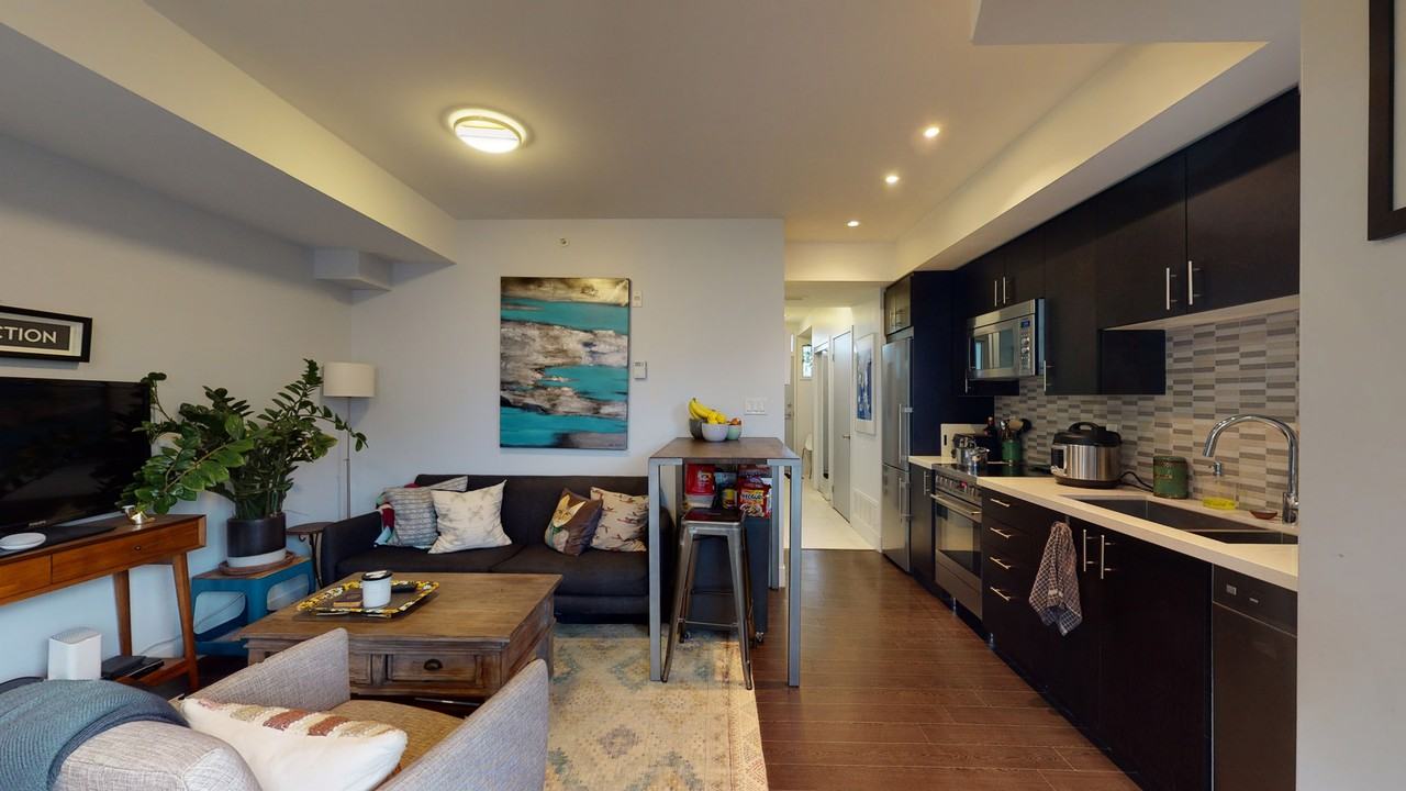 332 High Park Avenue #203 - Photo 4 of 22