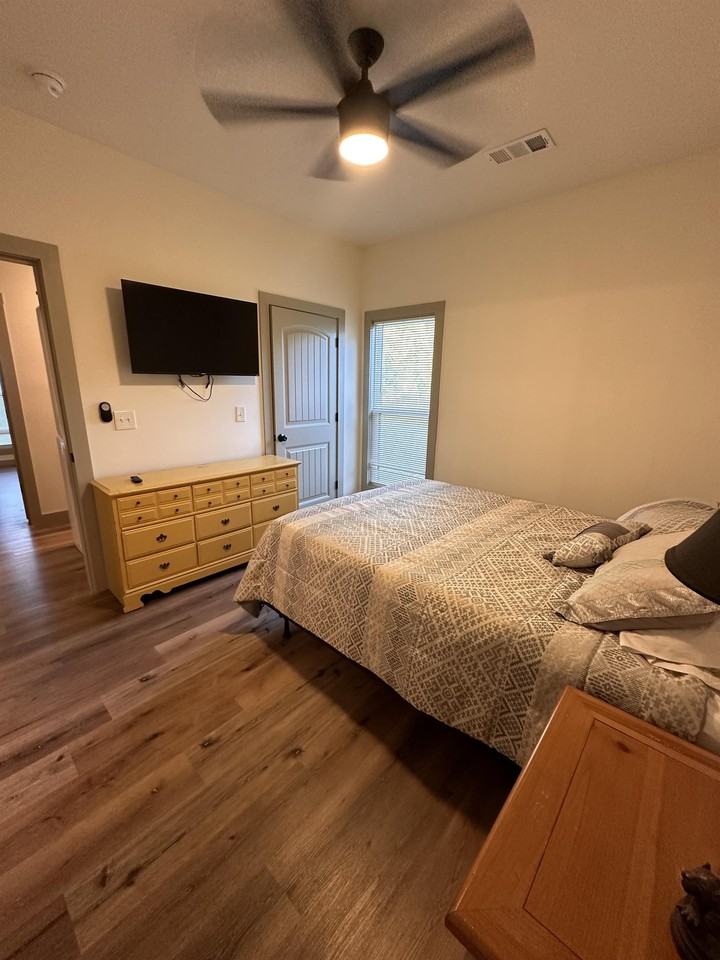 145 Cayuga St #A - Photo 4 of 13