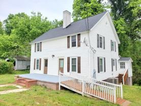 533 Broadway St - Photo 1 of 1