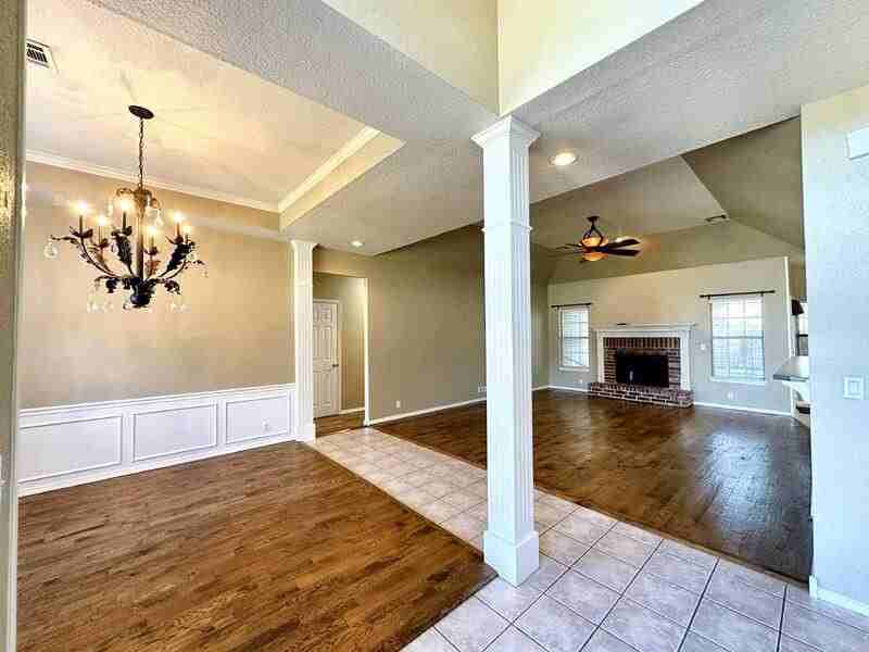 204 N Magnolia Ct - Photo 2 of 23