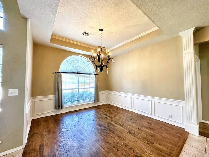 204 N Magnolia Ct - Photo 3 of 23