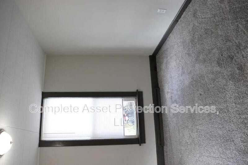 307 Jefferson Ave - Photo 4 of 6
