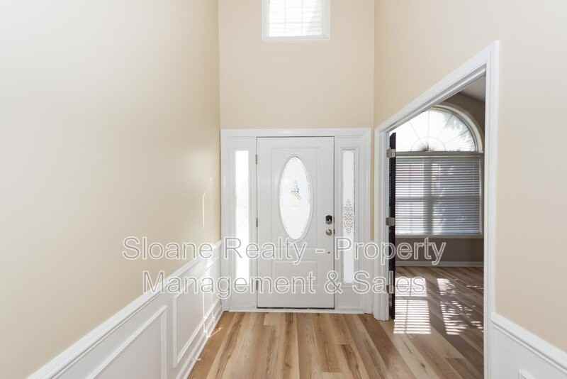 112 Tanglewood Cir - Photo 3 of 50