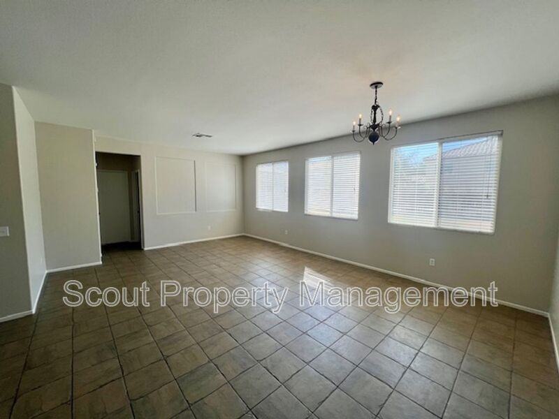 32939 Sandal Wood Ln - Photo 2 of 24