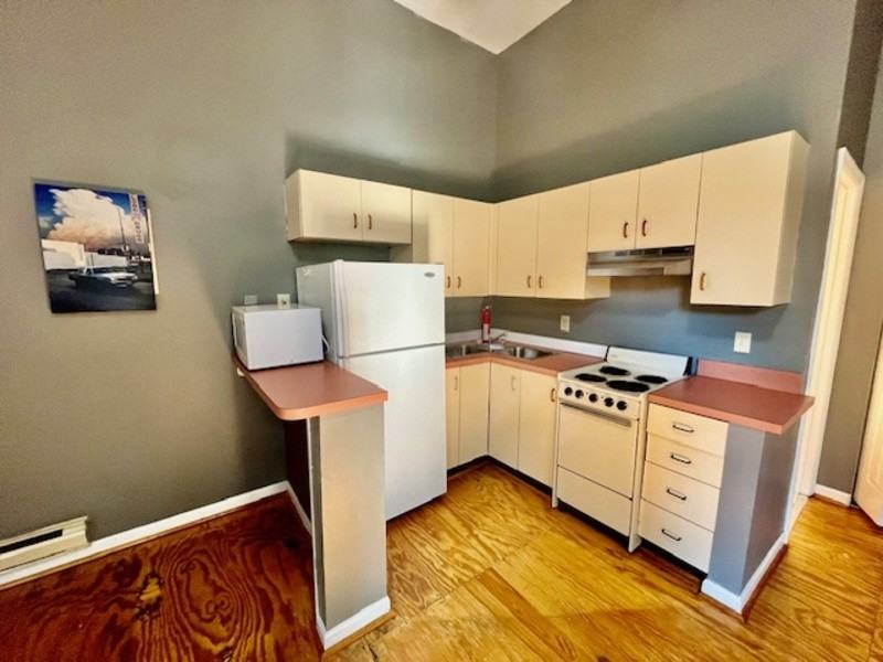 2905 Cherokee St - Photo 3 of 9