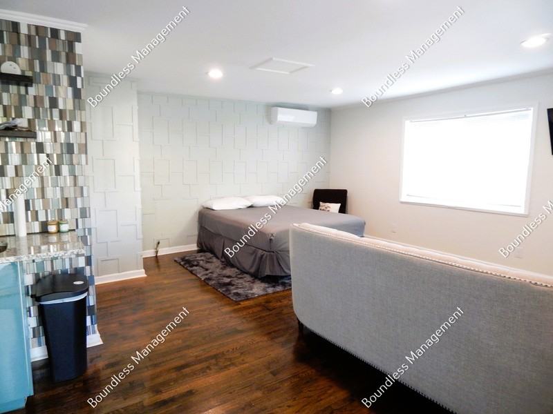 1410 Jefferson Avenue - Photo 6 of 12