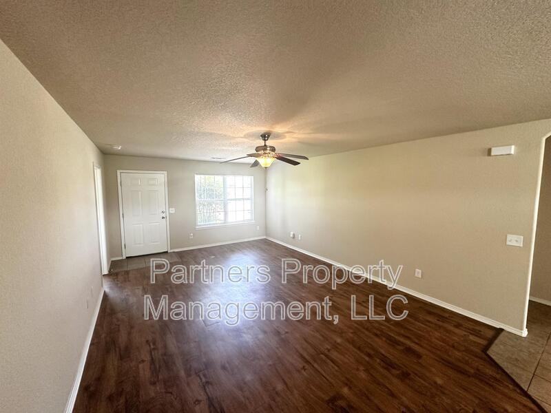210 E Laurel Ave - Photo 2 of 20