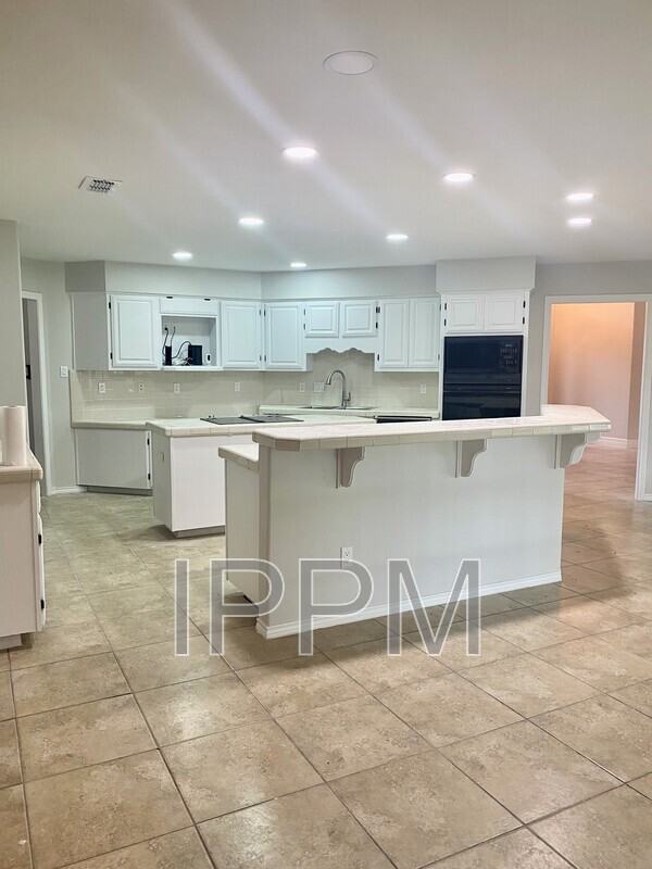 2605 W Mark Cir - Photo 4 of 18