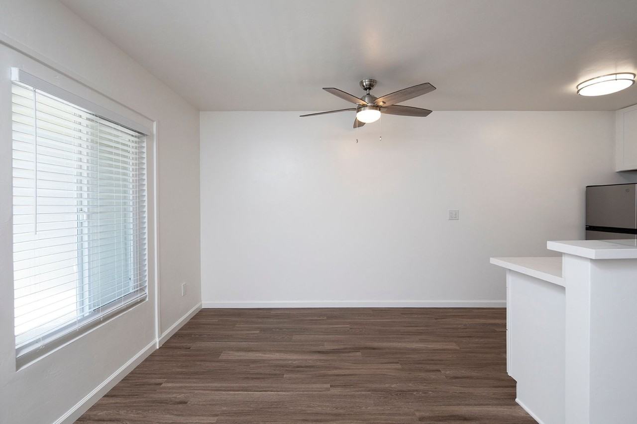 Aztec Pacific Apartments - Photo 6 of 22