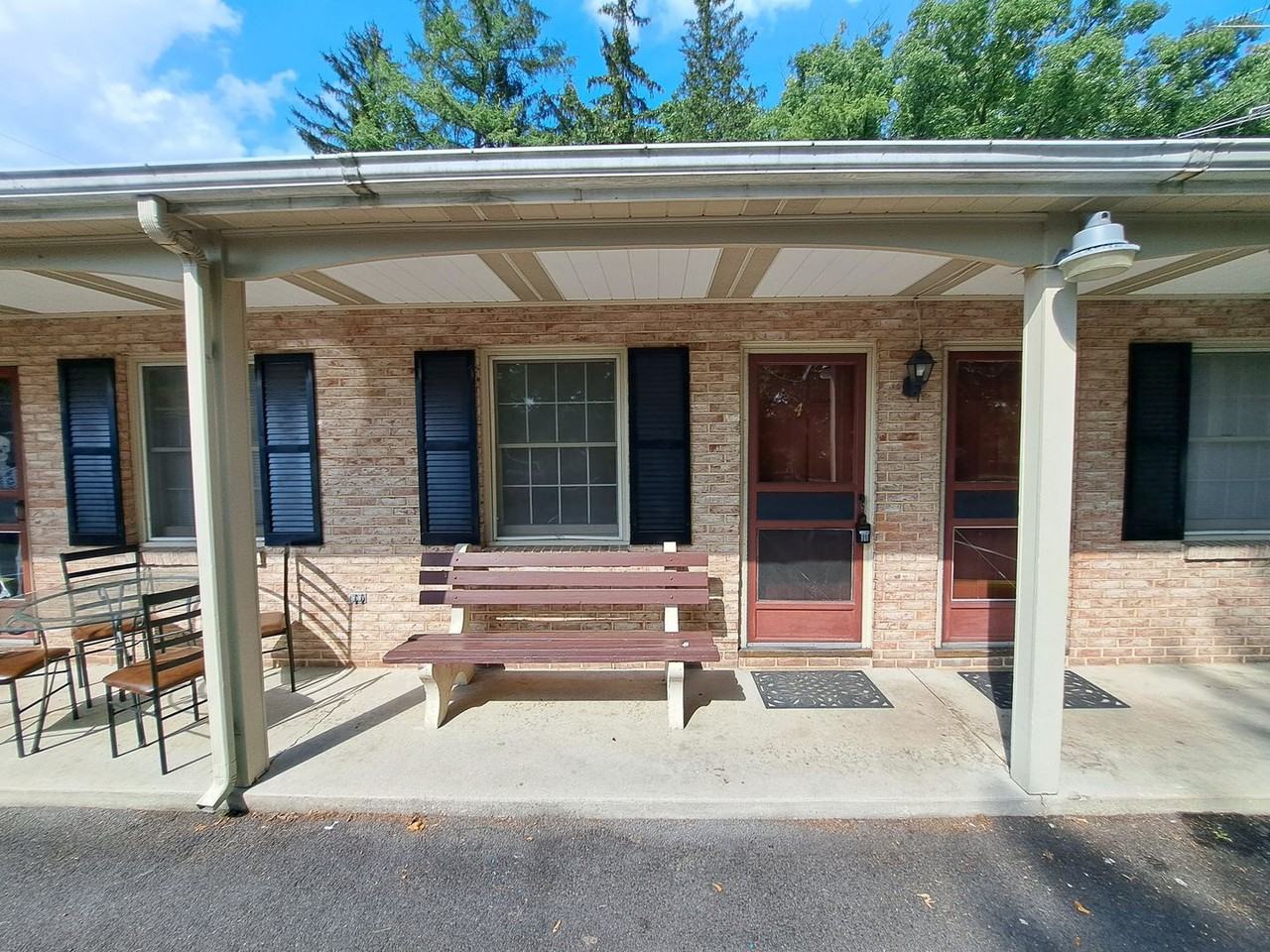 Fairfield Lodge - Photo 2 of 9