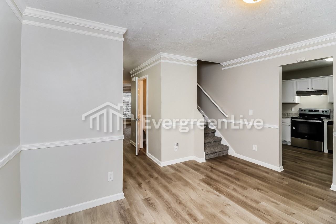 3774 Cress Way Dr - Photo 5 of 18