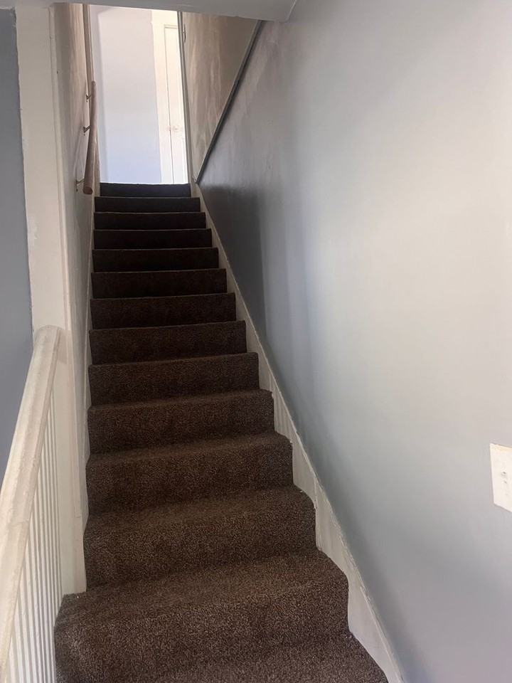 1126 E Broadway St - Photo 2 of 12