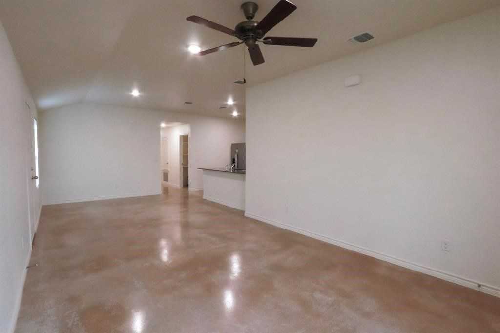 2316 Alterman Dr - Photo 3 of 4