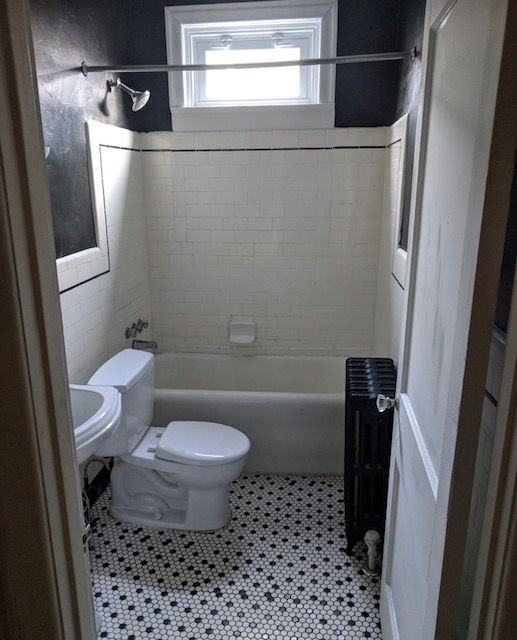 208 W Wayne Ave - Photo 2 of 4