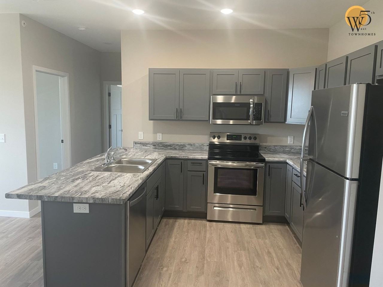 West Fifth Bldg. 05 - Photo 3 of 50